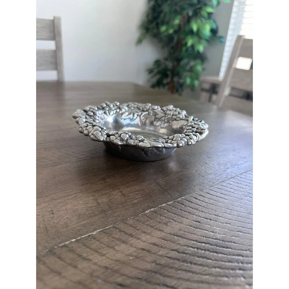Vintage Arthur Court 1995 Grape Vine Aluminum Bowl Dish Vineyard Decor